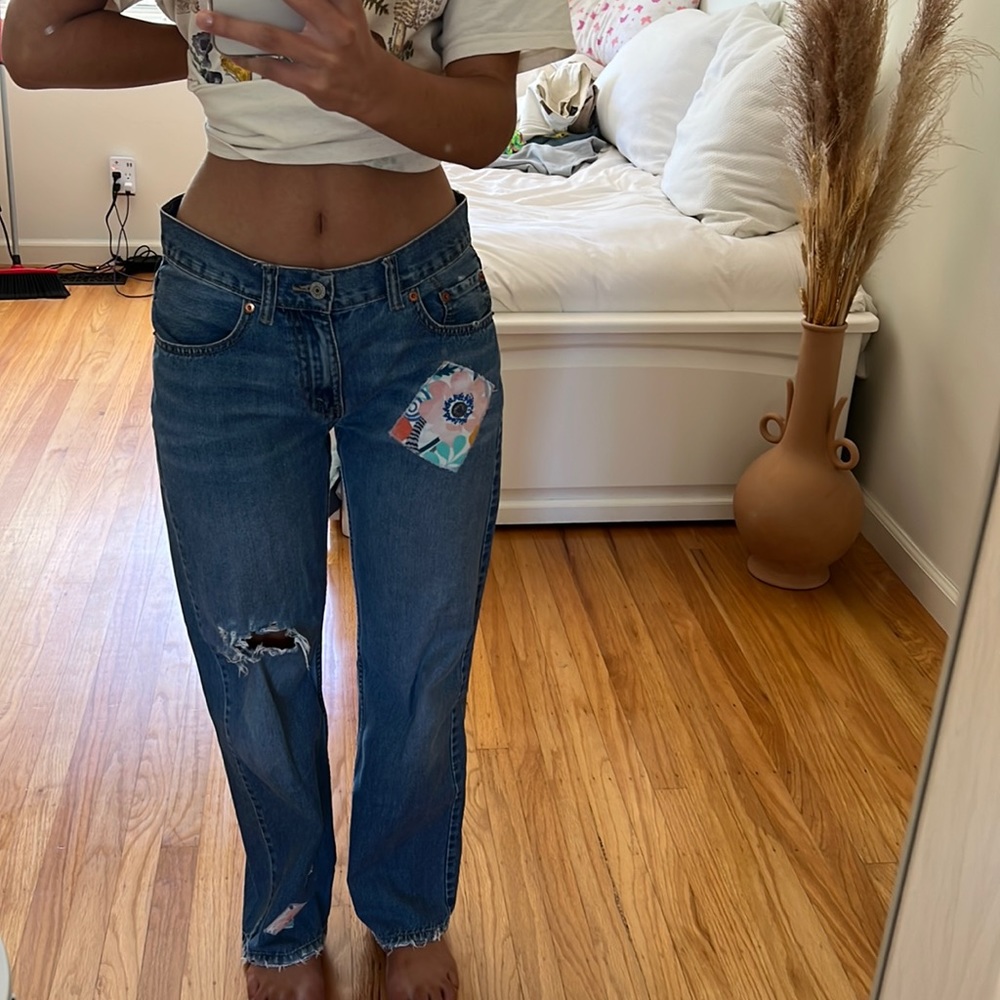 550 Levi patched low rise jeans W27”X L29”